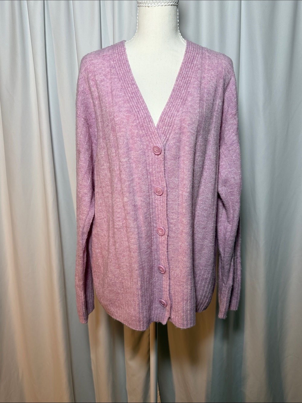Universal Thread Pink V-Neck Button Cardigan